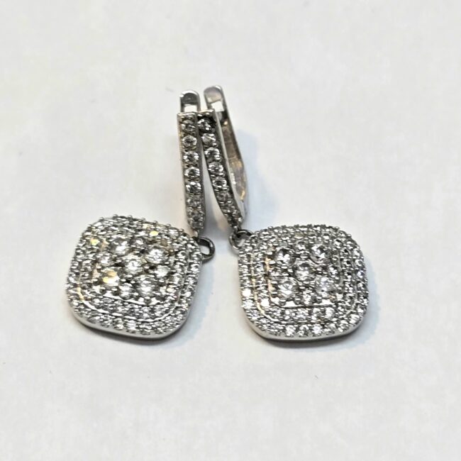 עגילי זהב לבן 14 קראט תלוים משובצים קולקציה חדשה get1