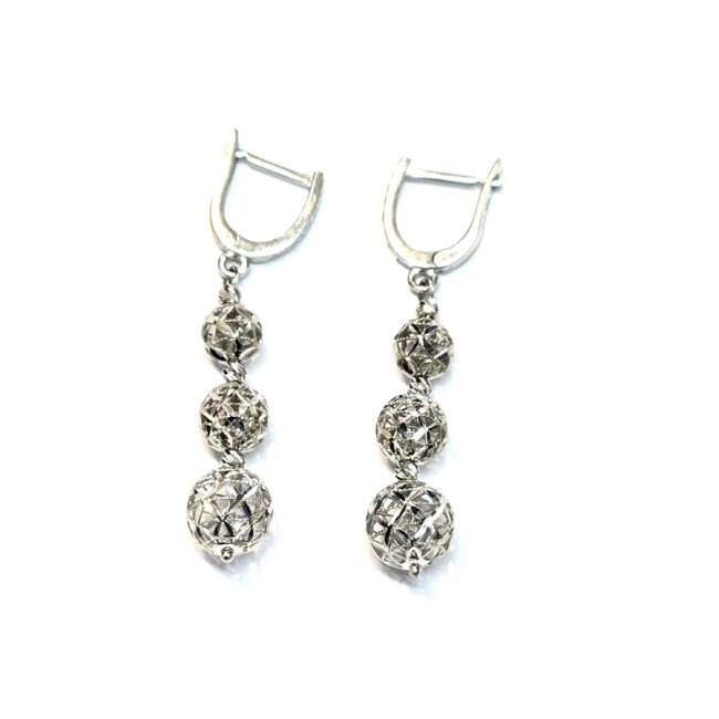 עגילי זהב לבן 14 קראט כדורים תלויים חריטות לייזר קולקציה חדשה מבצע 1980 משלוח חינם לכל הארץ עד 12 תשלומים ללא ריבית מבצעים חמים באתר הורידו את האפליקציה