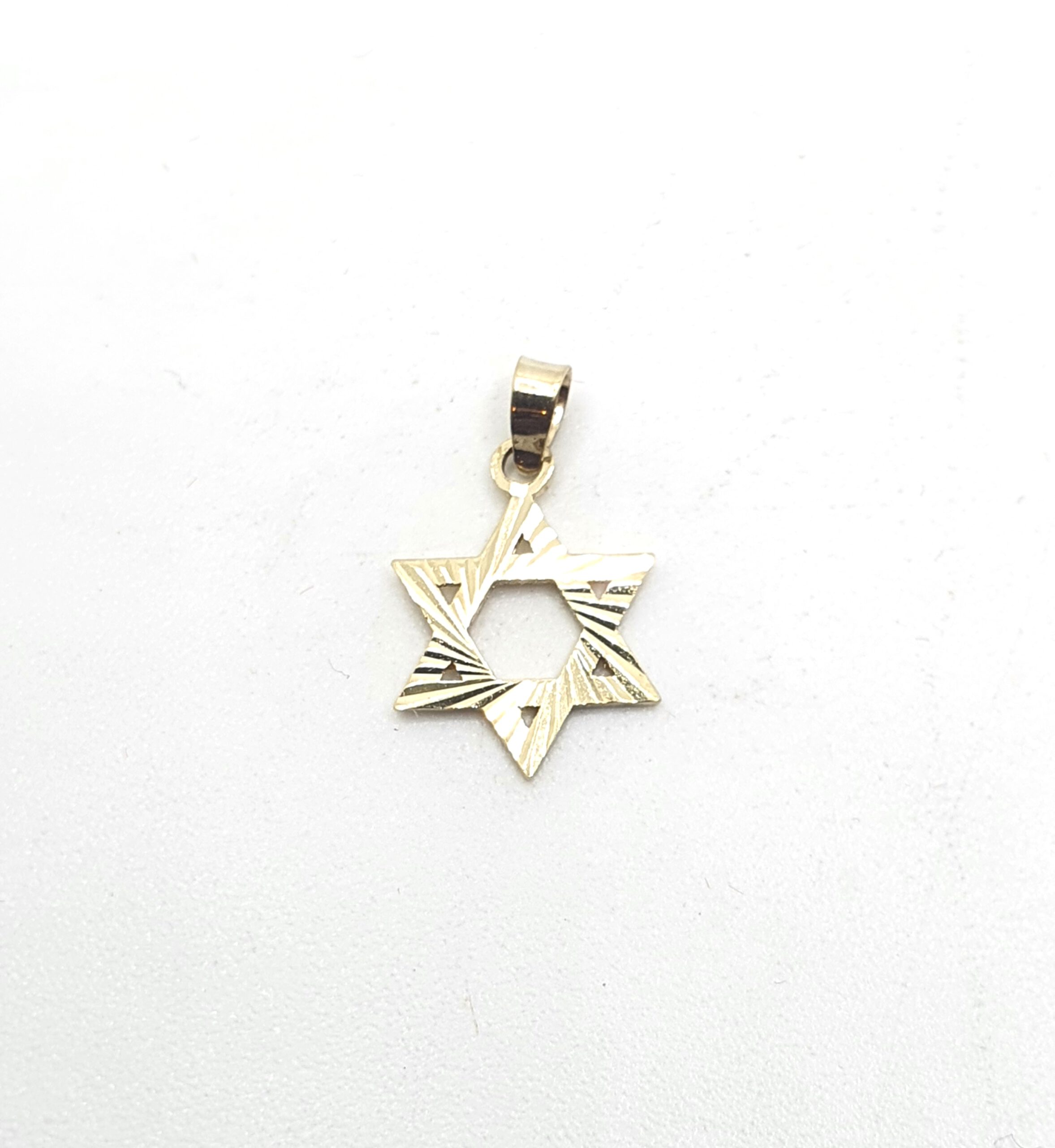 תליון זהב 14 קראט מגן דויד קטן קולקציה חדשה tgm14