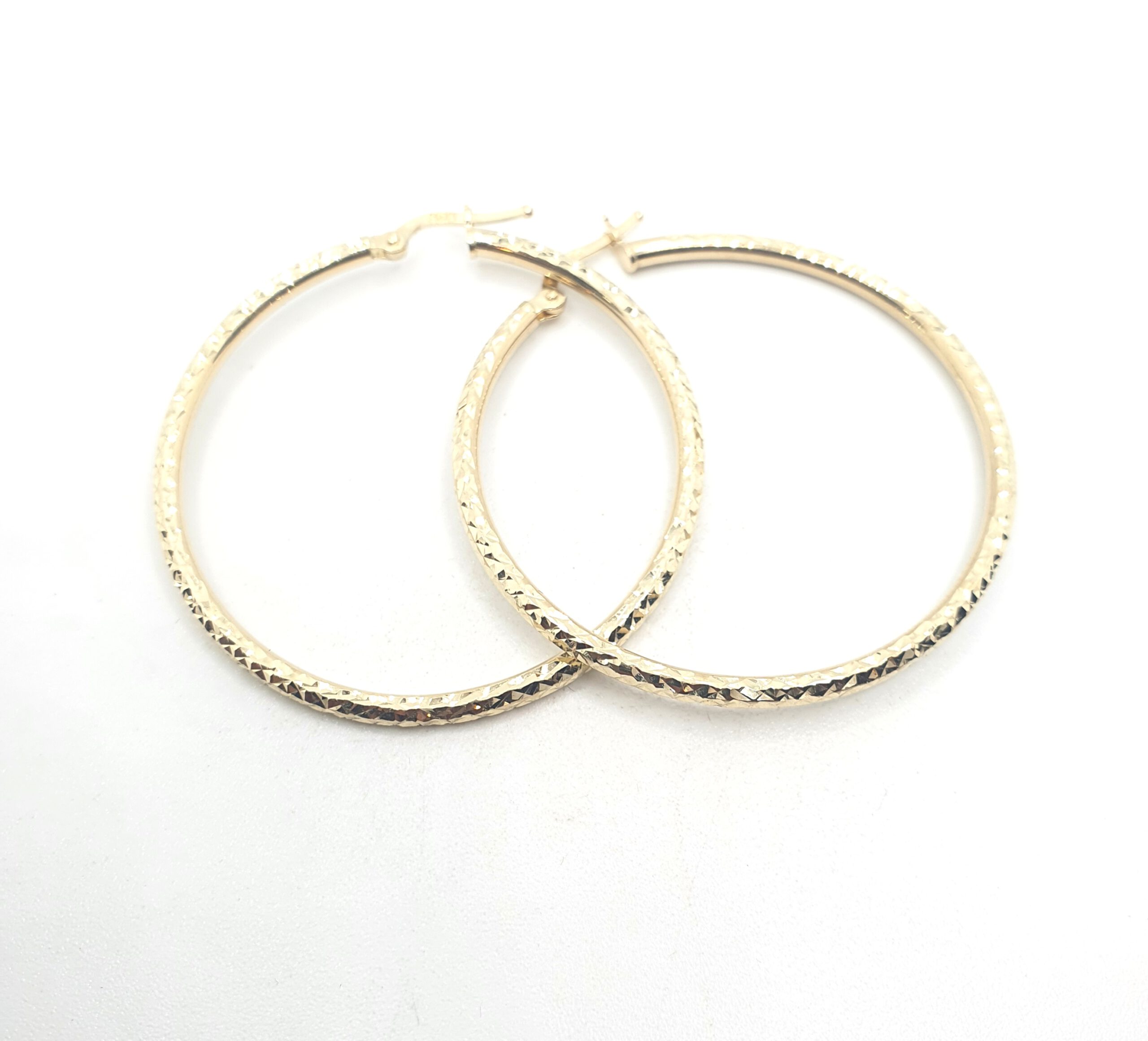 עגילי זהב 14K חישוק חריטות לייזר קולקציה חדשה GER681