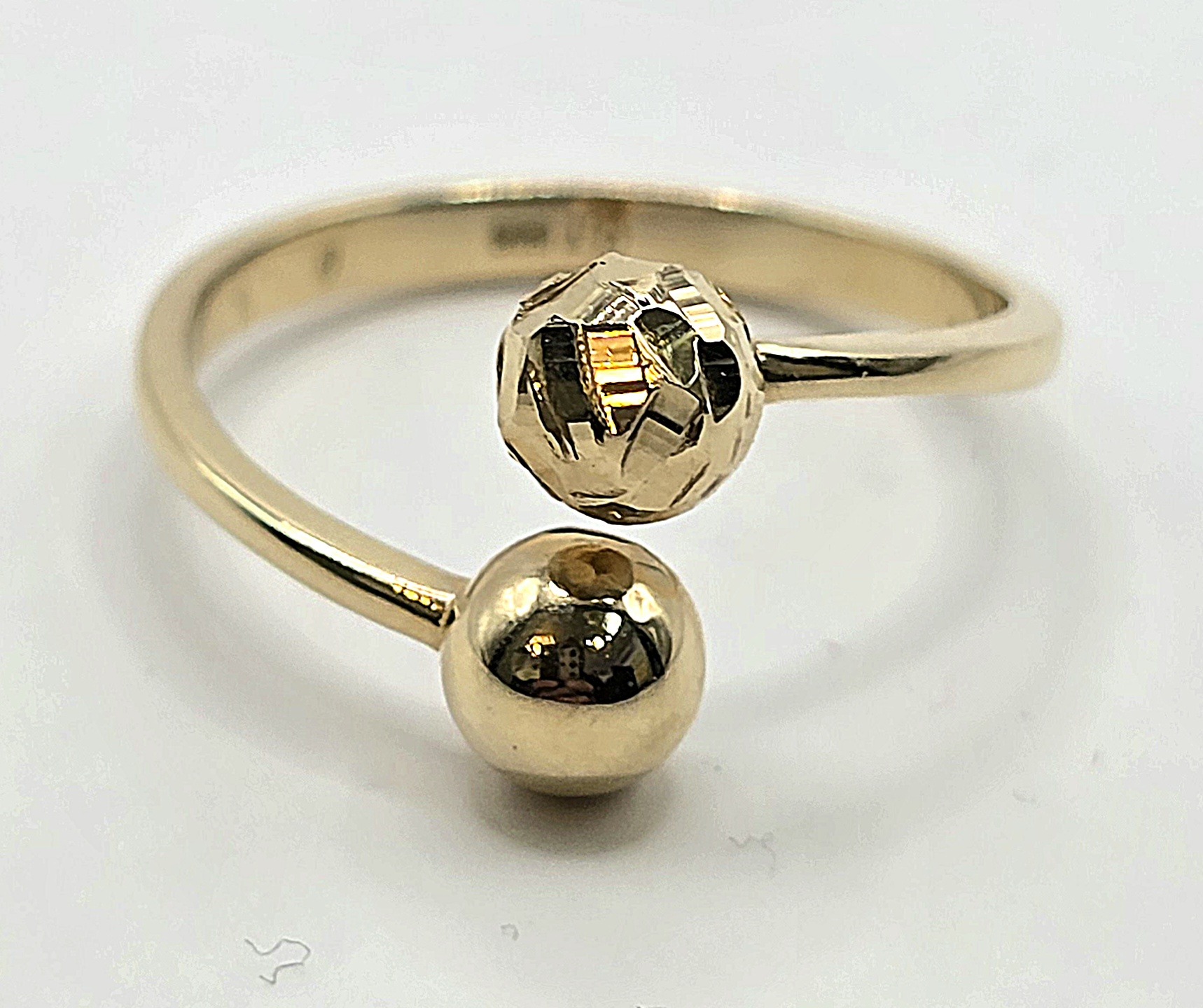 טבעת זהב 14 קראט כדורים קולקציה חדשה grg801