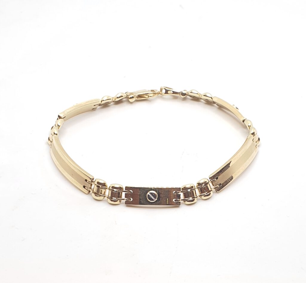 צמיד זהב 14K מרשים וקלאסי לגבר קולקציה חדשה מבצע 5,100 ש"ח משלוח חינם לכל הארץ בדואר מבוטח עד 12 תשלומים ללא ריבית מבצעים חמים באתר