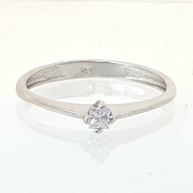 טבעת יהלום זהב לבן 14 קראט משובצת פרינסס קולקציה חדשה drn11