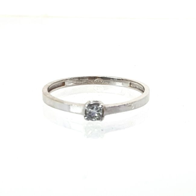 טבעת אירוסין זהב לבן 14 קראט משובץ יהלום פרינסס drn10