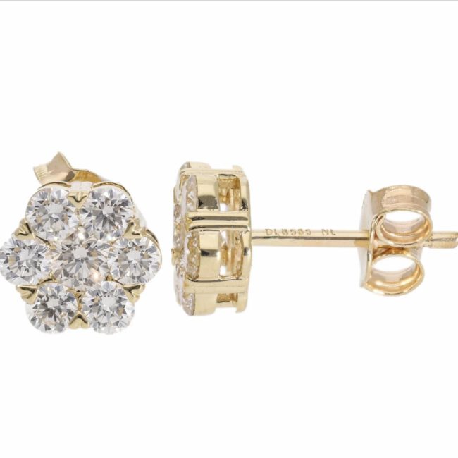 עגילי זהב 14K קלאסי משובצים 1.10 קראט יהלומים קולקציה חדשה מבצע 12,500 ש"ח משלוח חינם לכל הארץ בדואר מבוטח עד 12 תשלומים ללא ריבית מבצעים חמים באתר