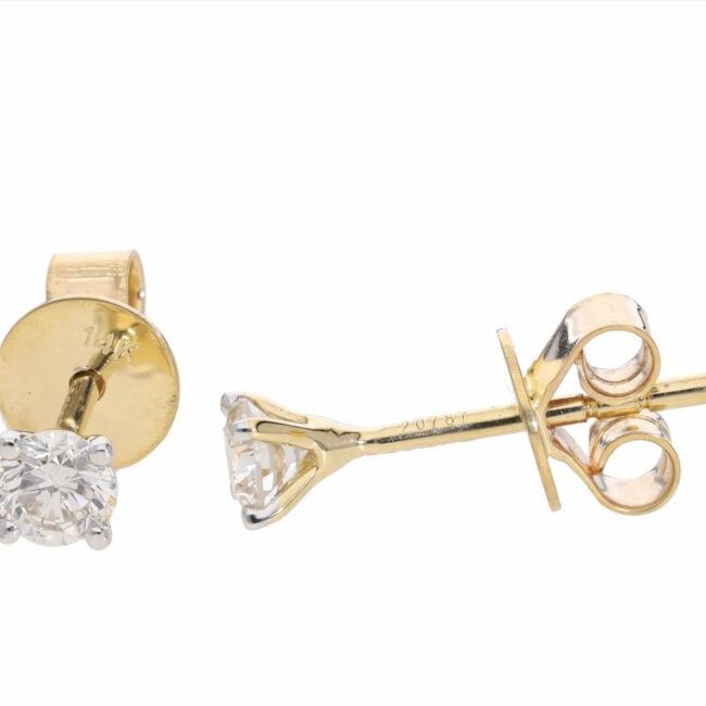 עגילי זהב 14K צמודים משובצים 0.40 קראט יהלומים קולקציה חדשה מבצע 5,150 ש"ח משלוח חינם לכל הארץ בדואר מבוטח עד 12 תשלומים ללא ריבית מבצעים חמים באתר