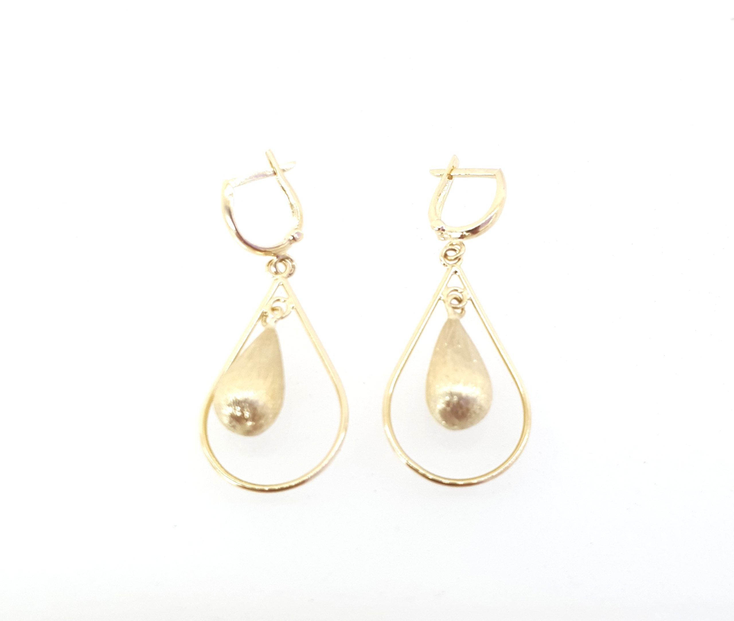 עגילי זהב 14 קראט תלוים מט קולקציה חדשה gebh201