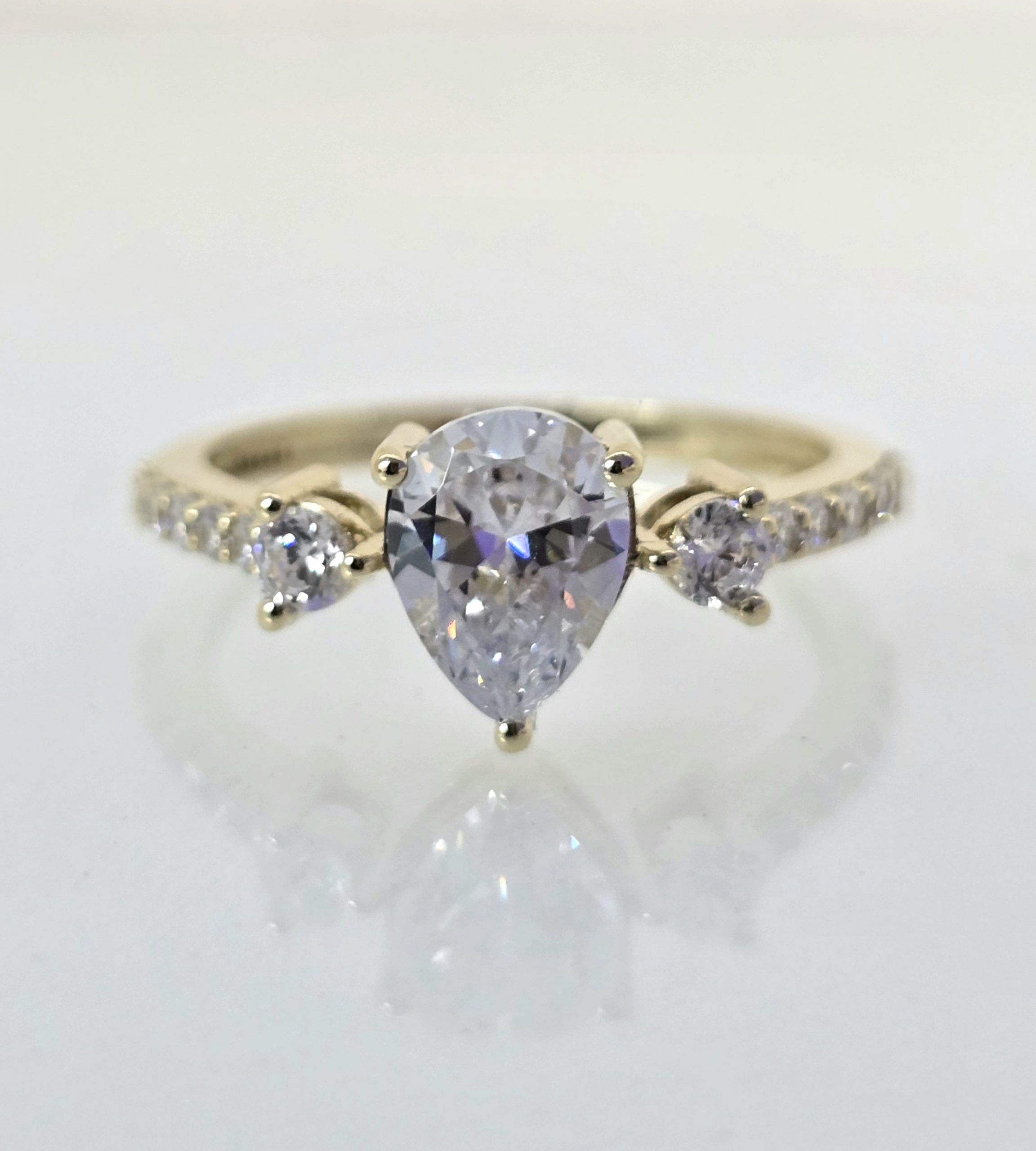 טבעת זהב 14 קראט סוליטר טיפה קולקציה חדשה grbhn8