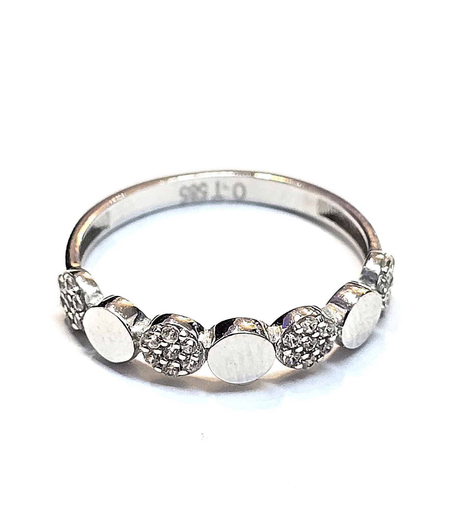 טבעת זהב לבן 14 קראט משובצת קולקציה חדשה grll1