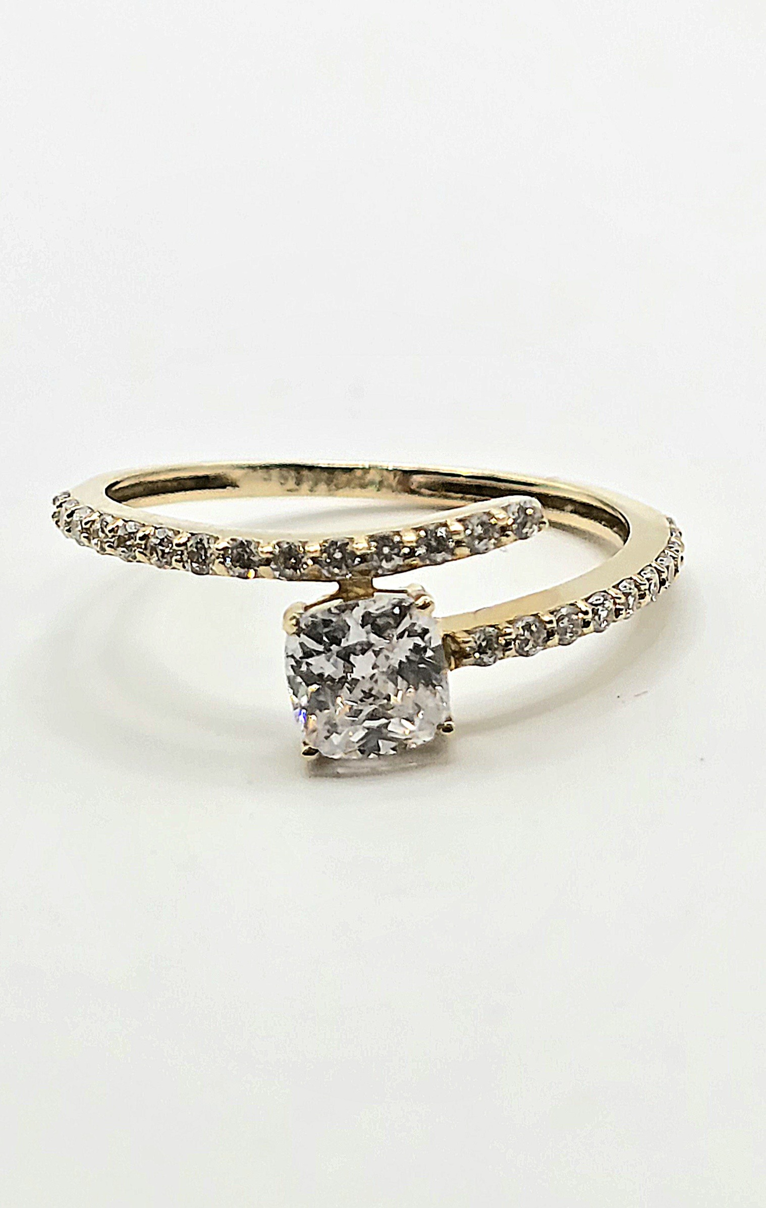 טבעת זהב 14 קראט סוליטר פרינסס קולקציה חדשה grpri