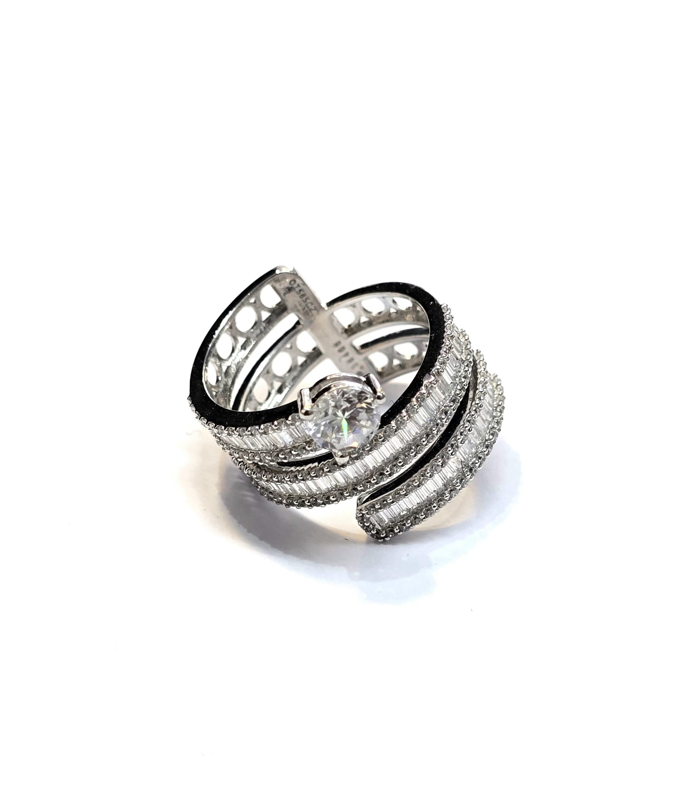 טבעת זהב לבן 14 קראט שורות קולקציה חדשה gr stars