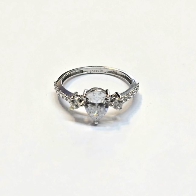 טבעת זהב לבו 14 קראט טיפה משובצת קולקציה חדשה grtip