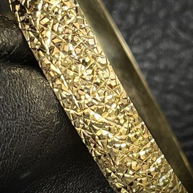 צמיד זהב צהוב 14 קראט רחב ומיוחד קולקציה חדשה gb700