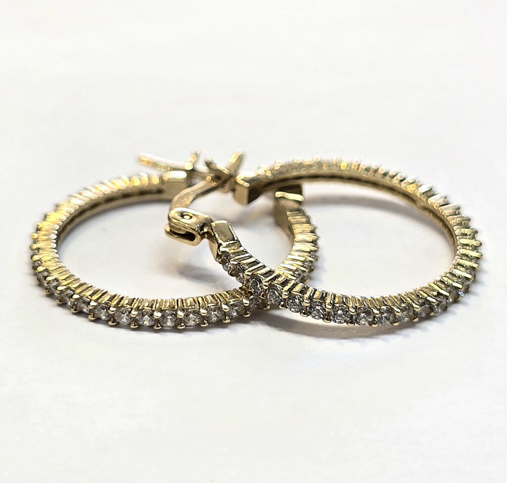 עגילי זהב חישוק 14 קראט משובצים קולקציה חדשה EGBHZ3