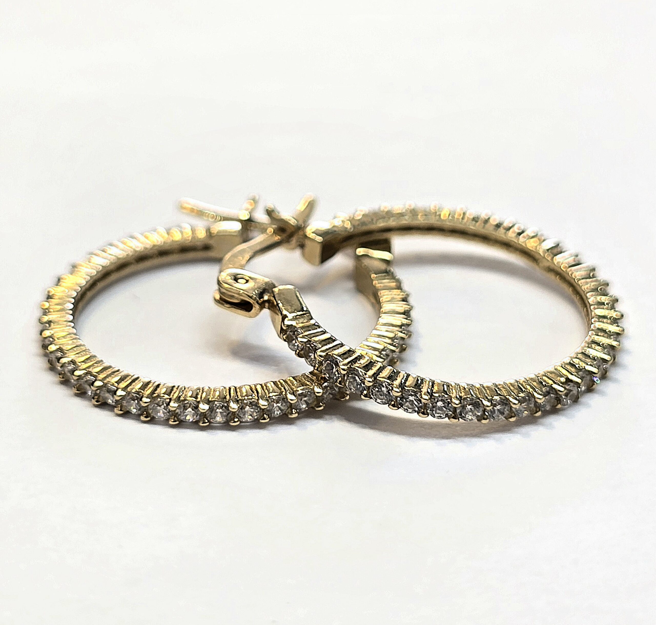 עגילי זהב חישוק 14 קראט משובצים קולקציה חדשה EGBHZ3