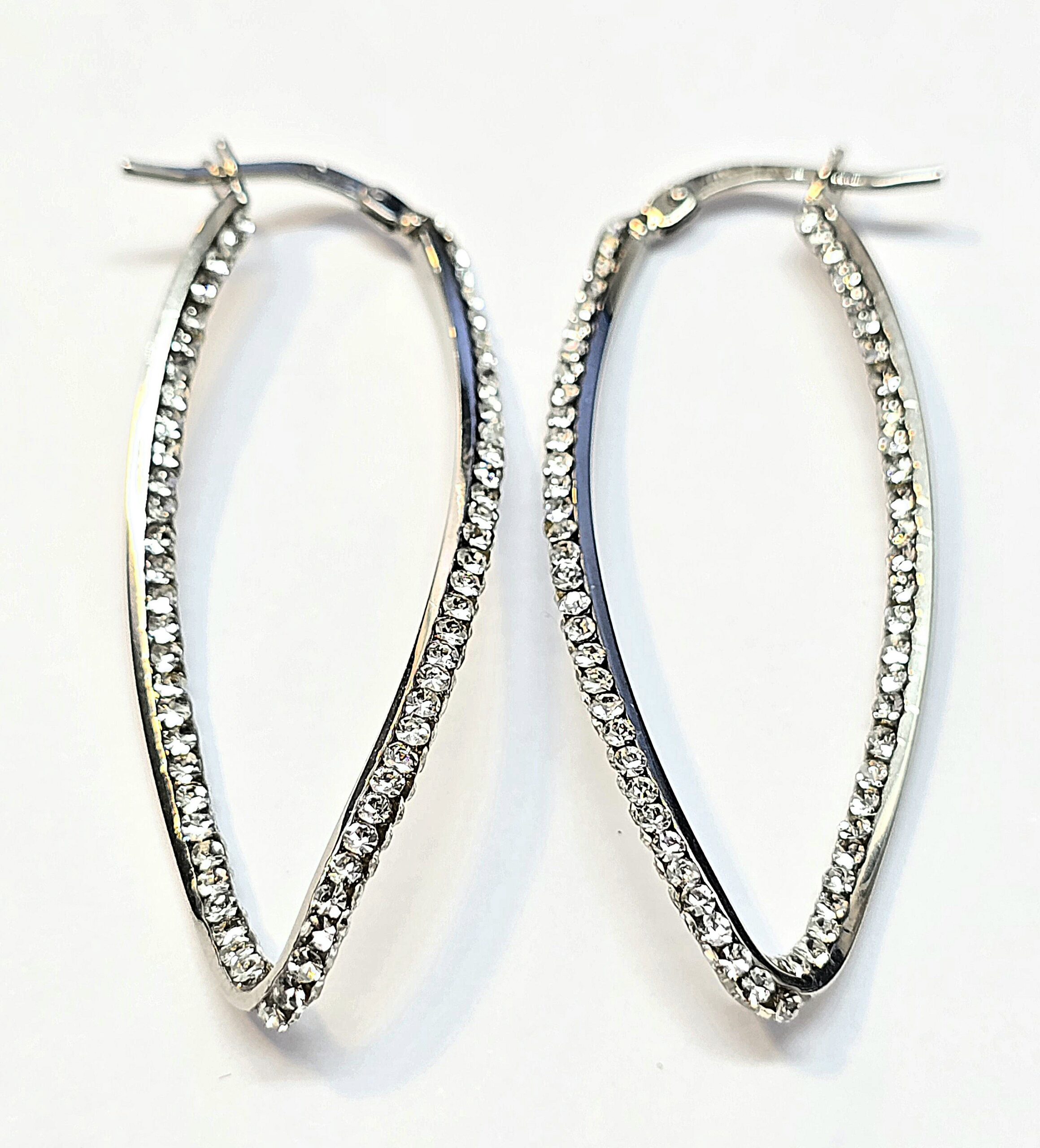 חישוקי זהב לבן 14 קראט גדולים משובצים קולקציה חדשה grbh76