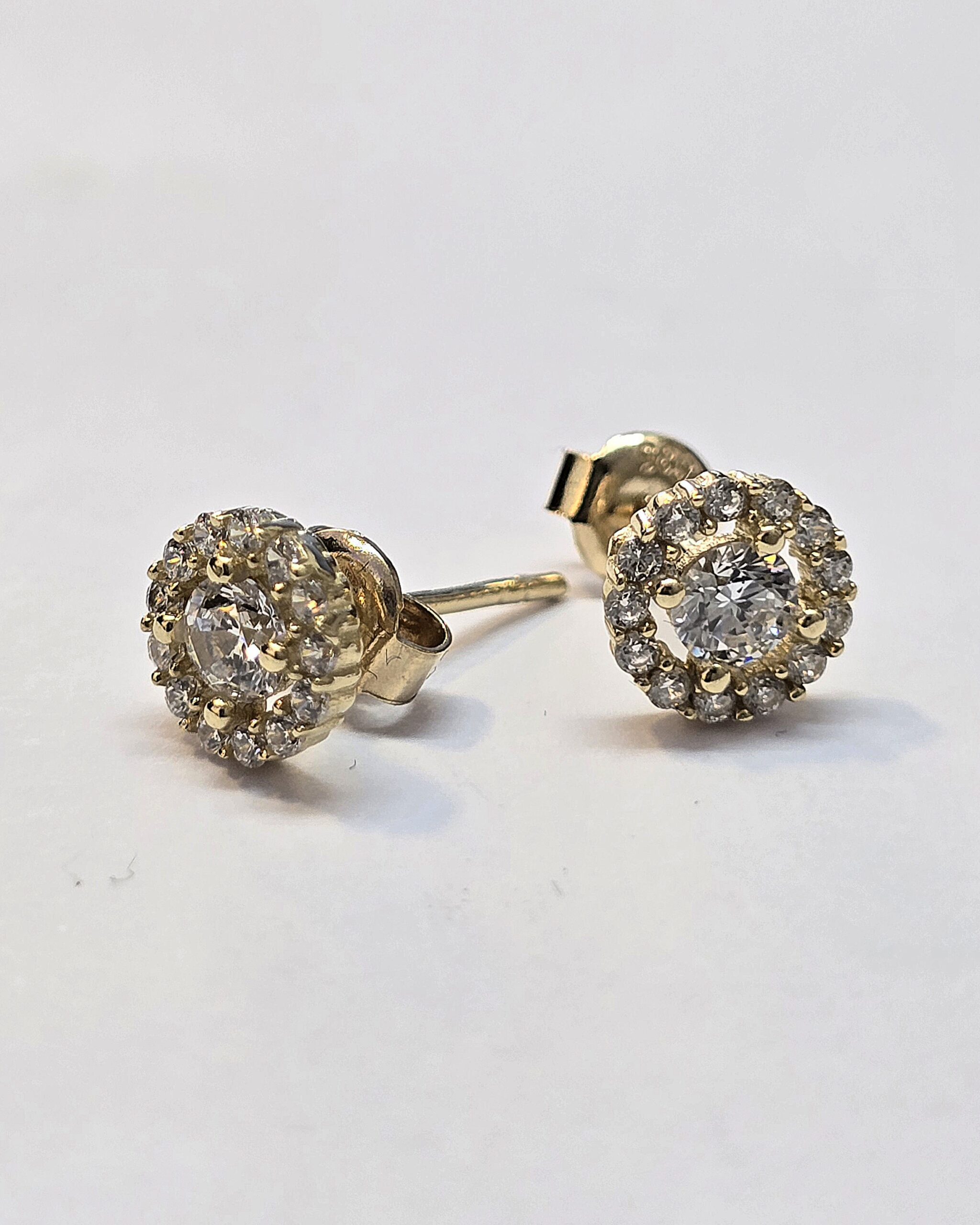 עגילי זהב 14 קראט צמודים עגולים קולקציה חדשה grbh765