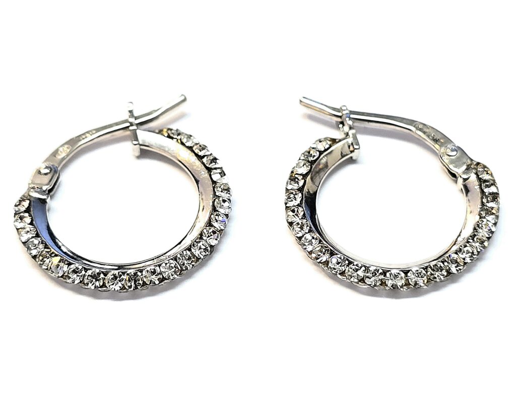 עגילי חישוק זהב לבן 14 קראט משובץ זרקונים fal80