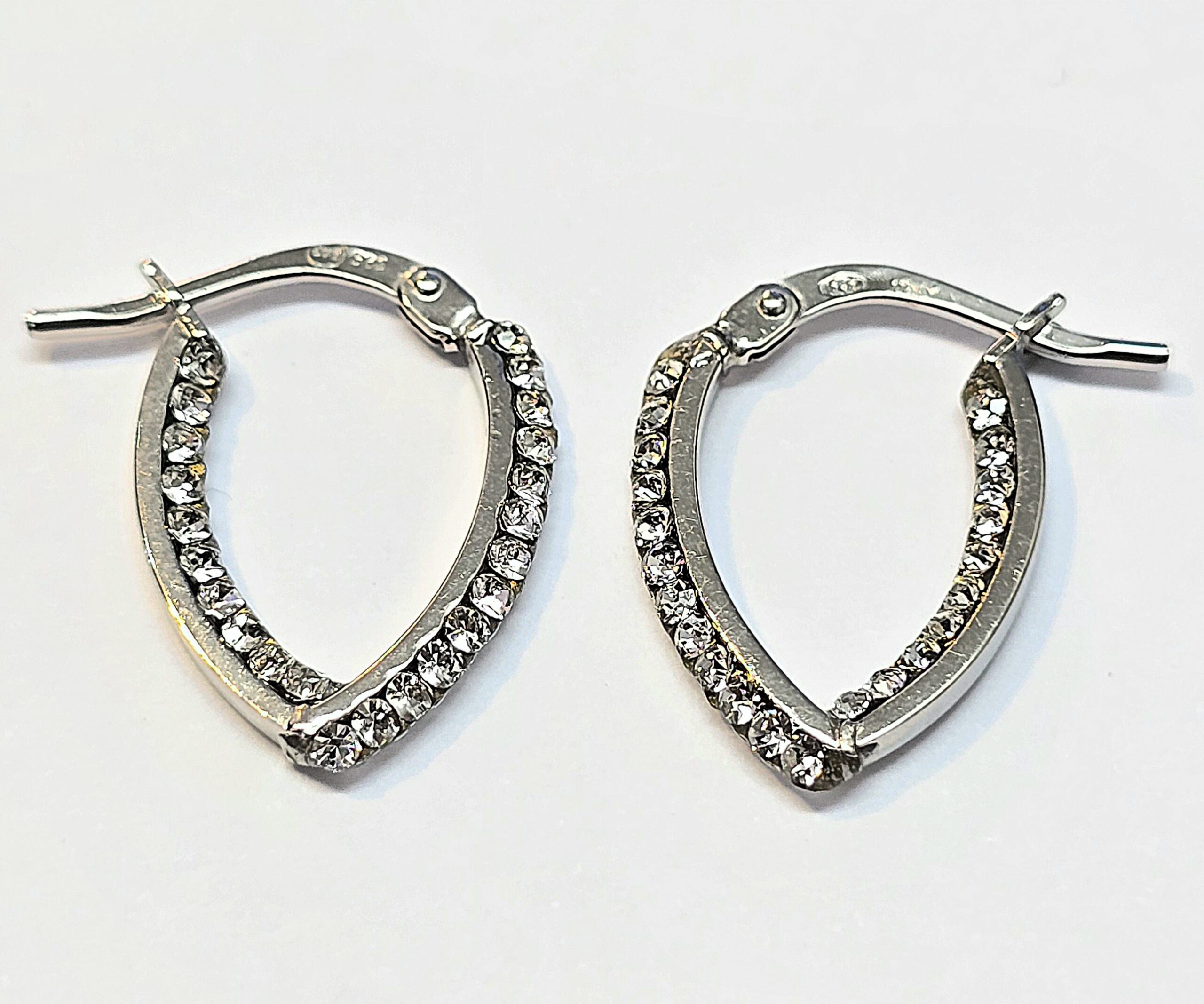 עגילי זהב לבן 14 קראט משובץ זרקונים קולקציה חדשה tttl7