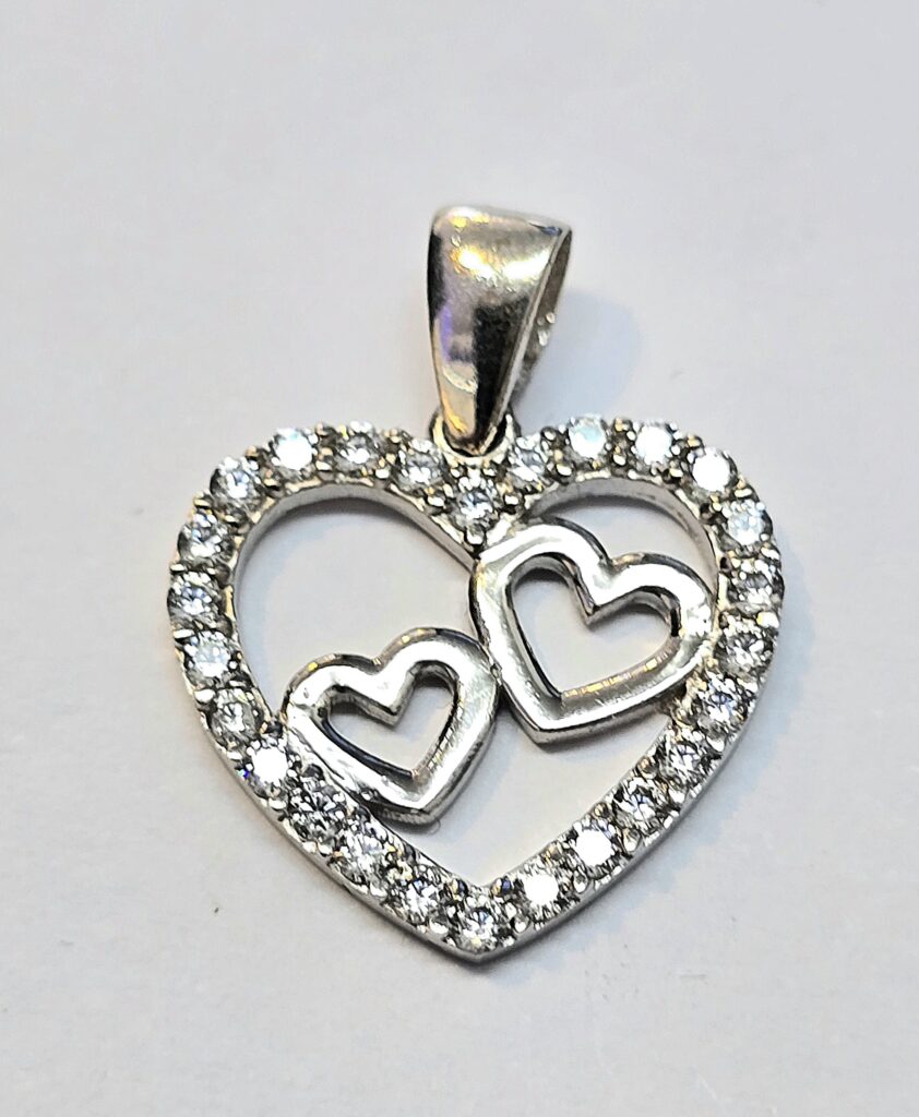 תליון לבבות זהב לבן 14 קראט משובץ זרקונים קולקציה חדשה 11sd12