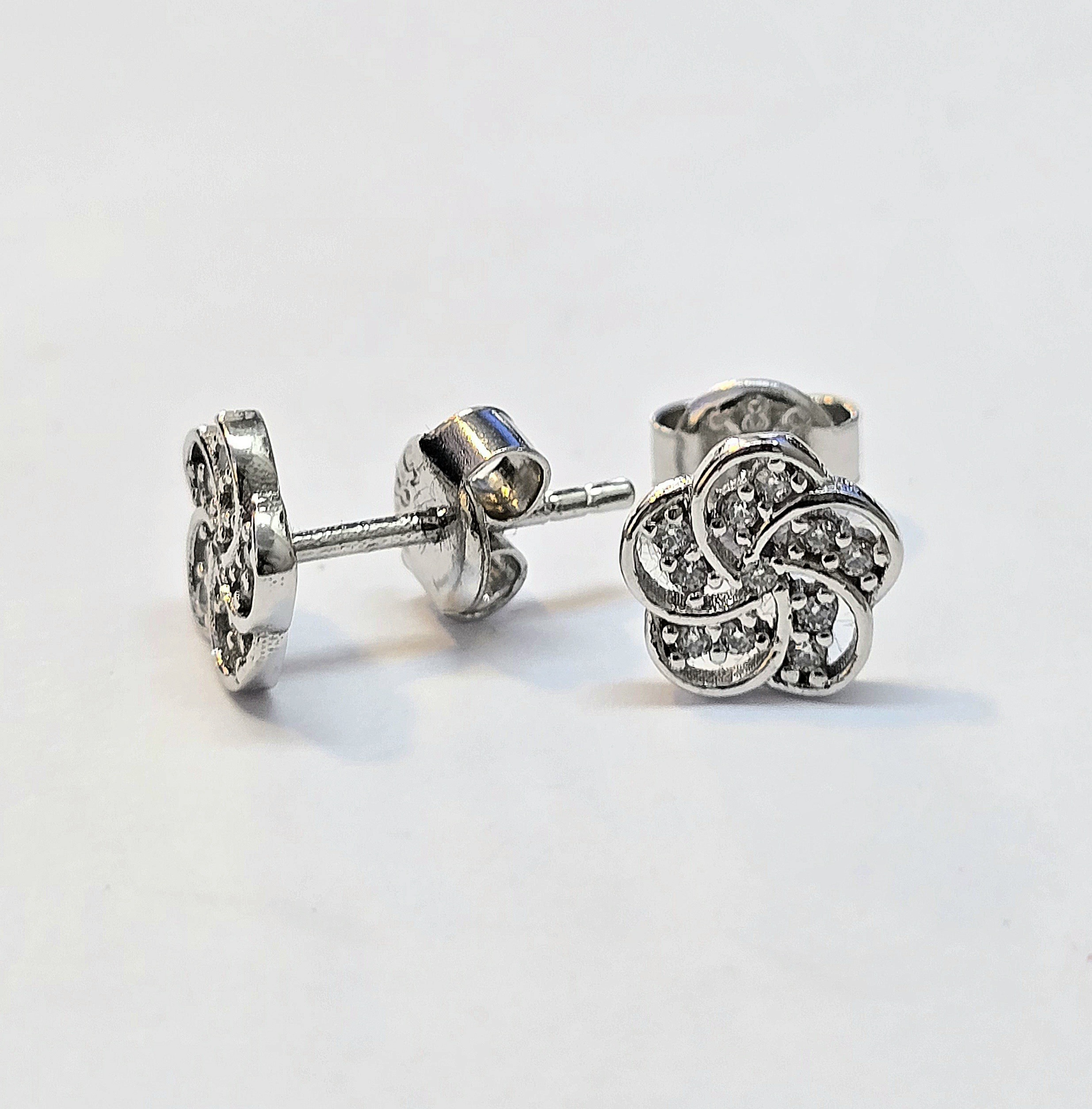 עגילי זהב לבן 14 קראט פרח קולקציה חדשה opvv55