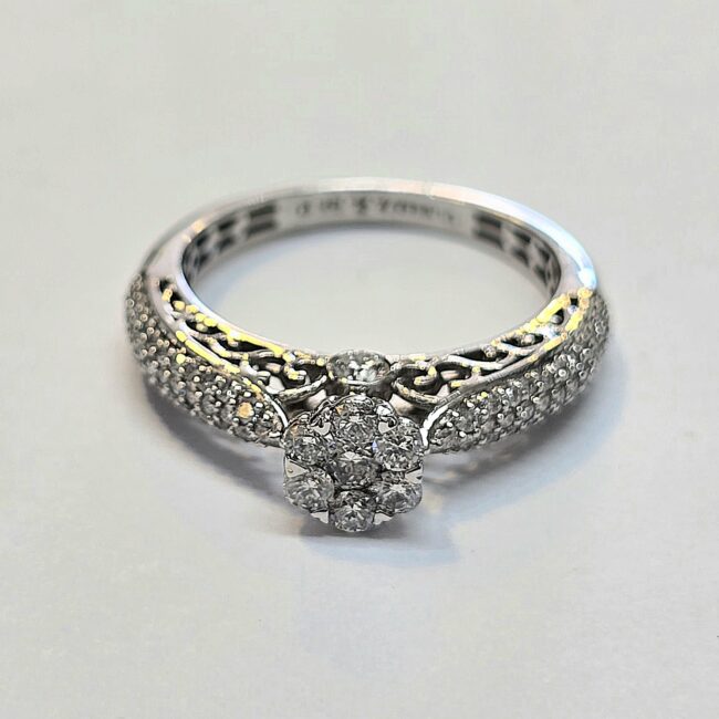 טבעת יהלומים טבעיים זהב לבן 14 קראט קולקציה חדשהbhd1010