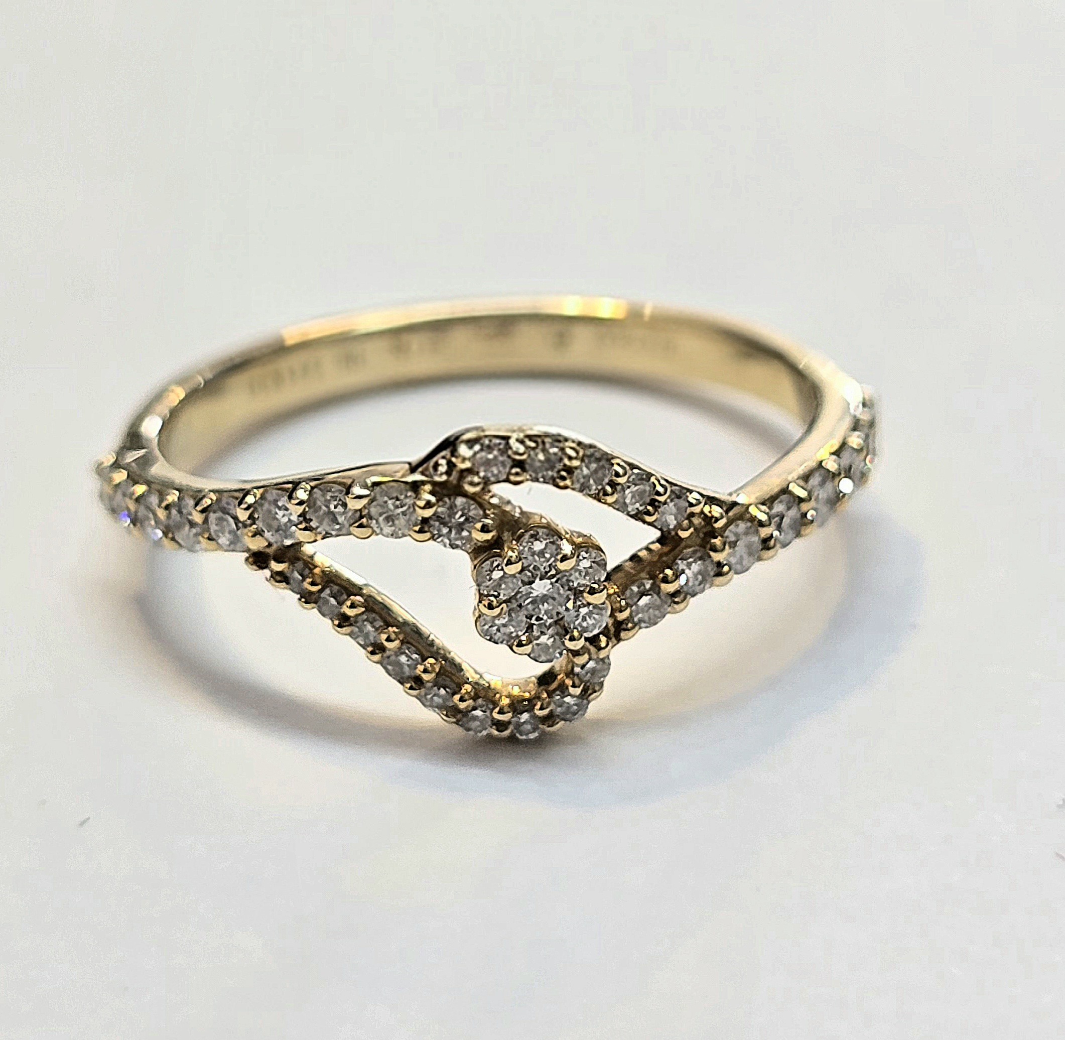 טבעת יהלומים טבעיים זהב 14 קראט קולקציה חדשה  bhd107