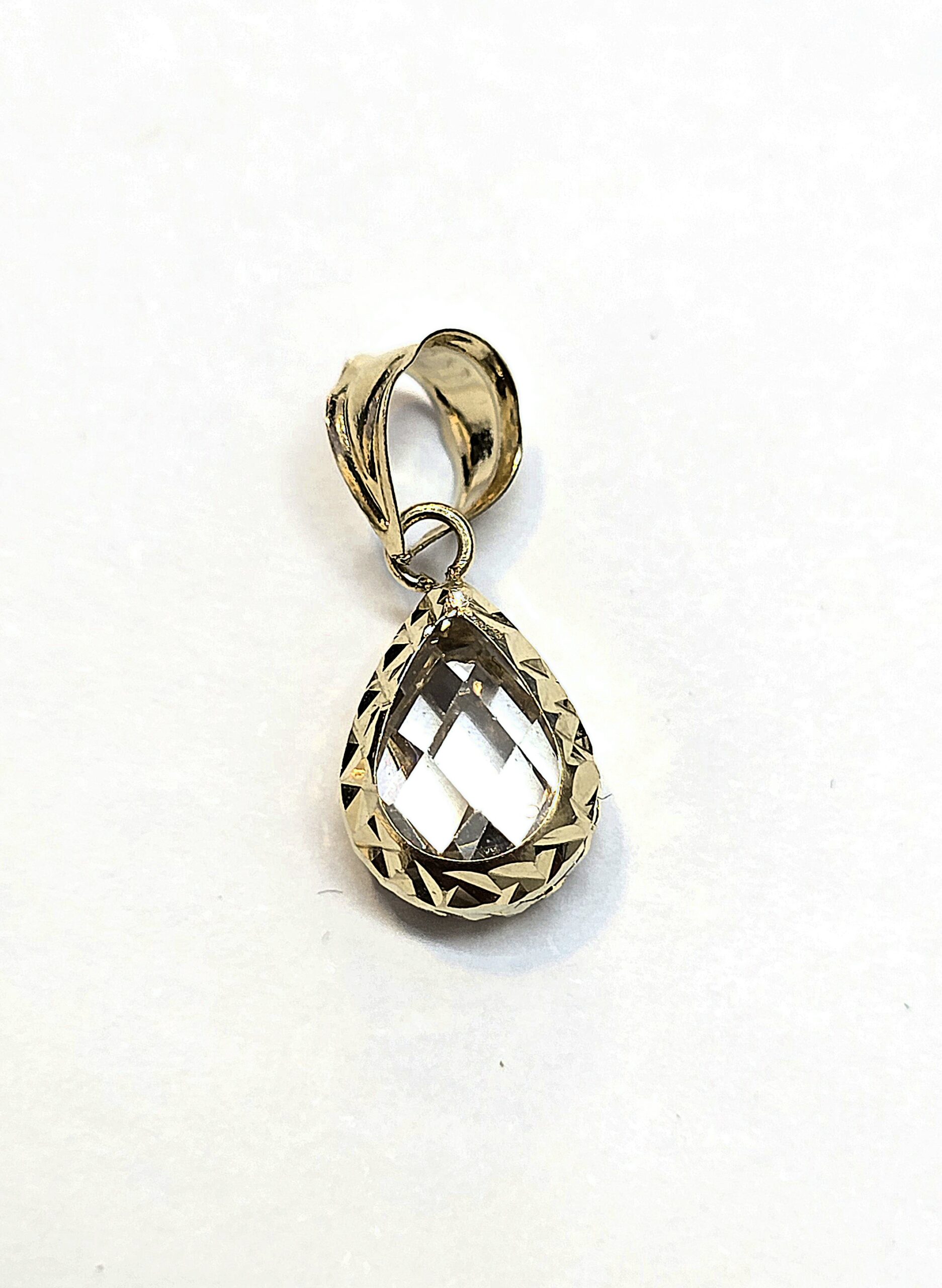 תליון טיפה זרקון זהב 14 קראט קולקציה חדשה Gt106