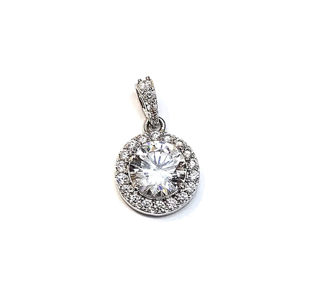 תליון זהב לבן 14 קראט משובץ אבנים ואבן מרכזית קולקציה חדשה מבצע 900 שח משלוח חינם מהיר לכל הארץ עד 12 תשלומים ללא ריבית מבצעים חמים באתר ובאפליקציה