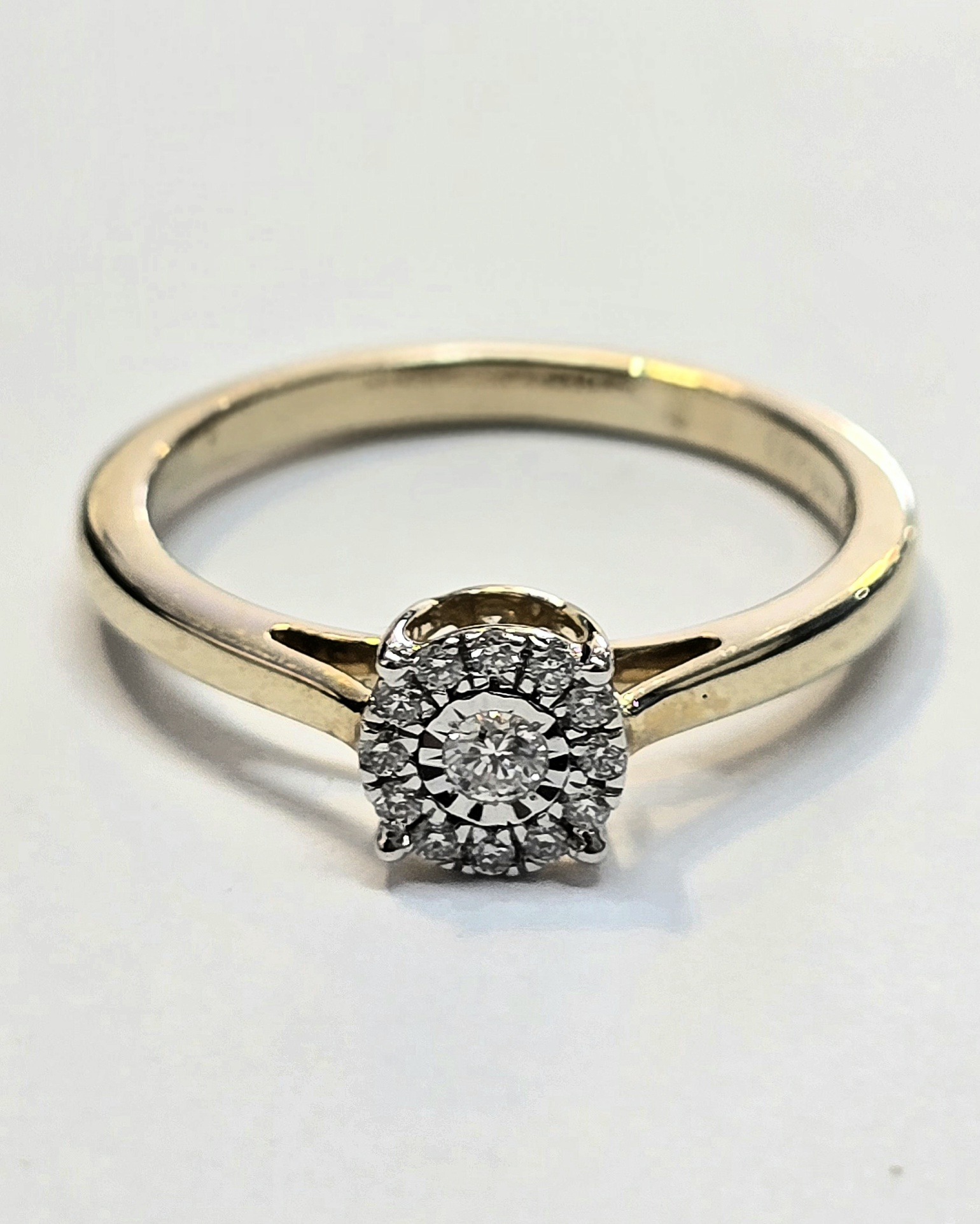 טבעת זהב 14 קראט משובצת יהלומים טבעיים קולקציה חדשה GDRY89