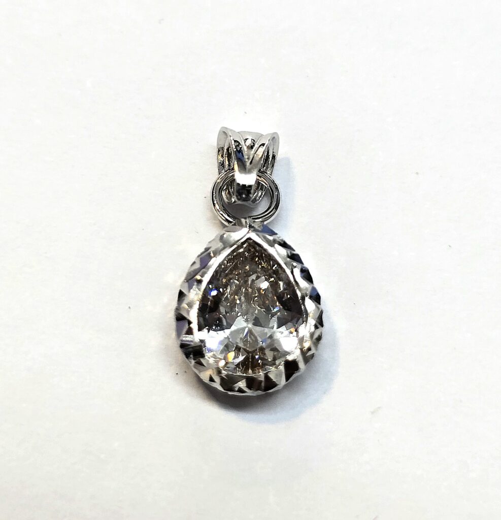 תליון זהב 14 קראט זהב לבן משובץ זרקון טיפה קולקציה חדשה TALI100