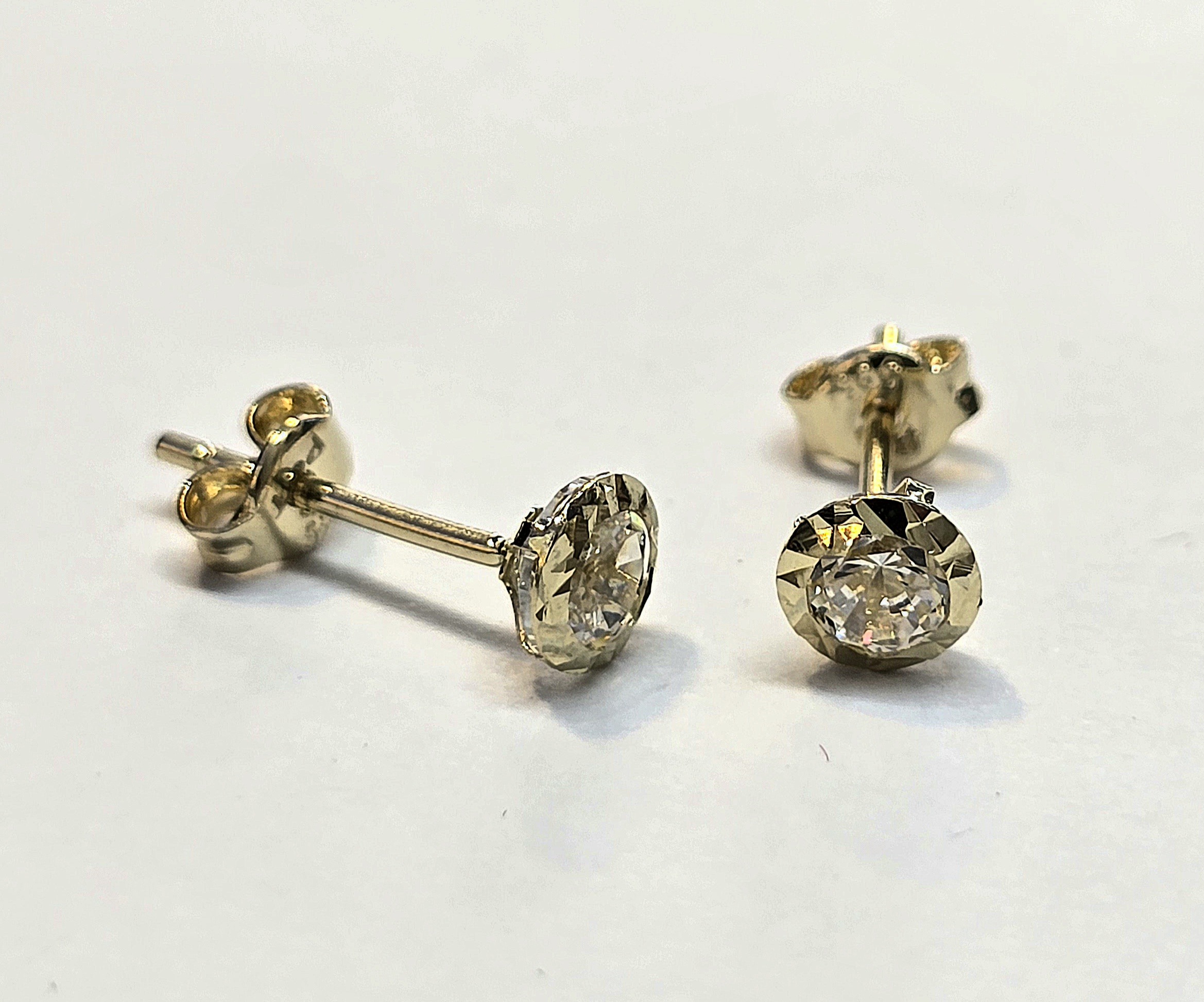 עגילי זהב צמודים 14 קראט קולקציה חדשה AGIL200