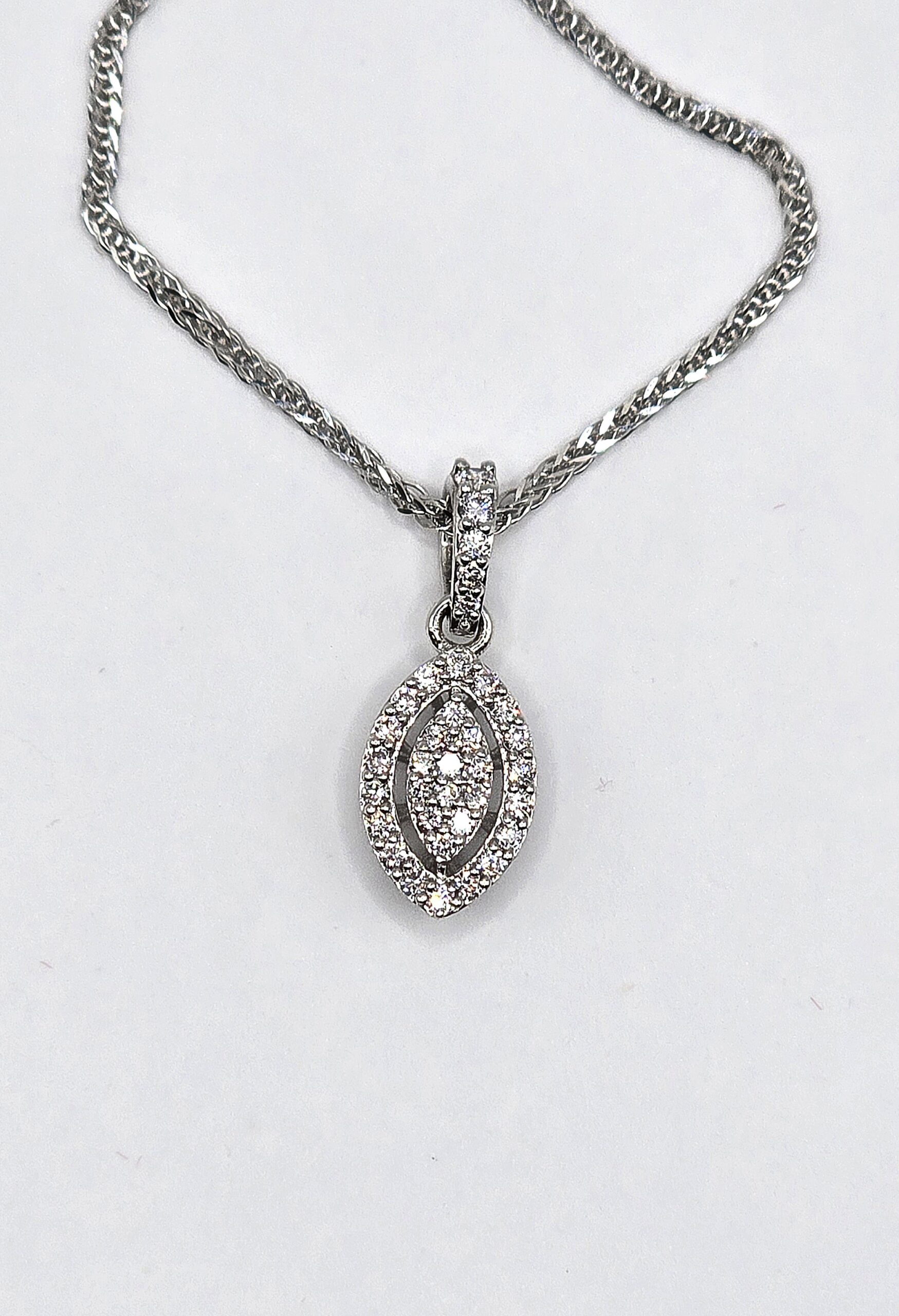 שרשרת זהב לבן 14 קראט משובצת יהלומים טבעיים קולקציה חדשה SHIRM19