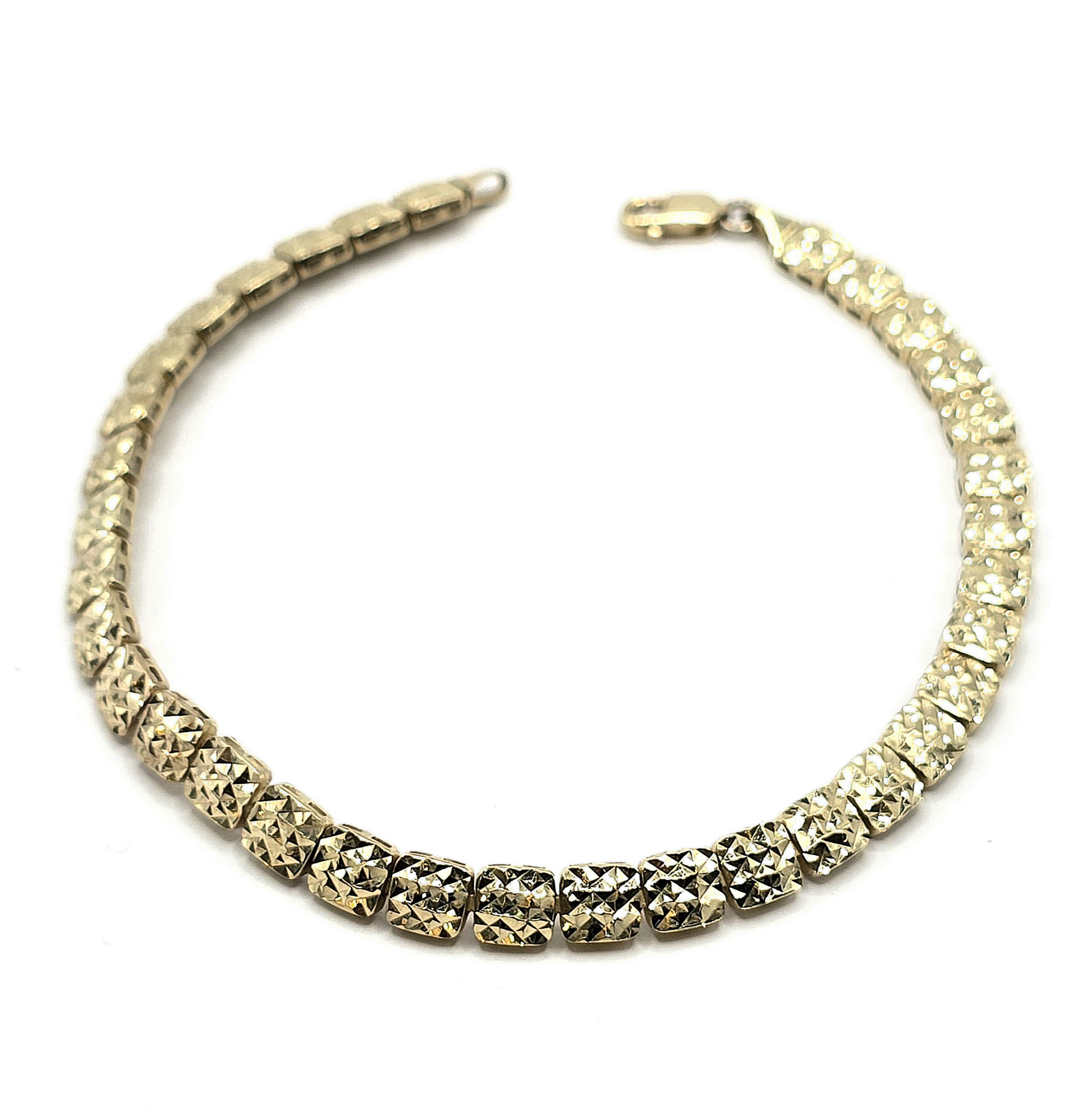 צמיד זהב 14 קראט חריטות יהלום קולקציה חדשה LKJ321