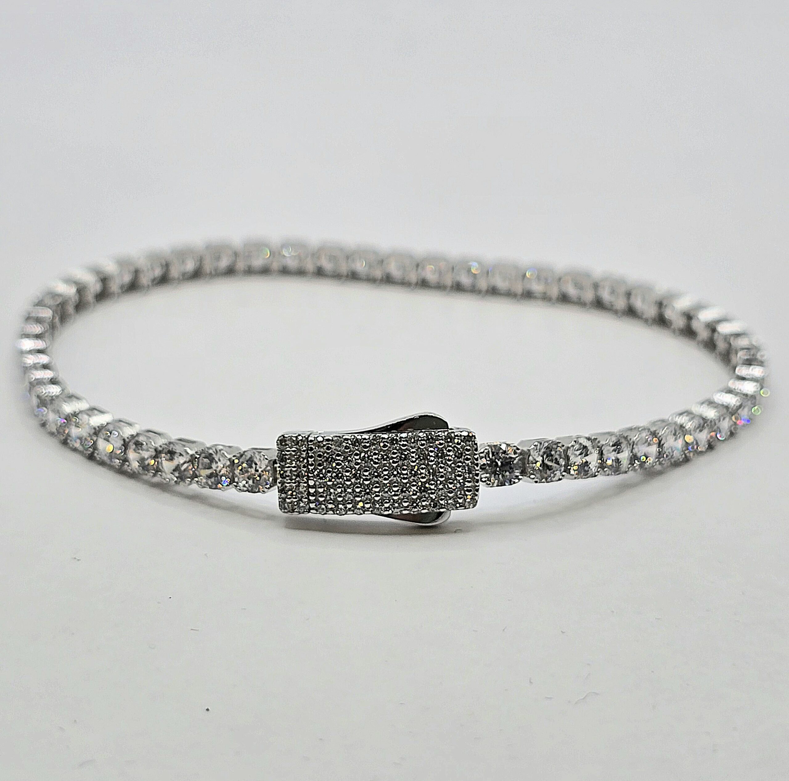 צמיד טניס שורה זהב לבן 14K מהמם קולקציה חדשה GBS756