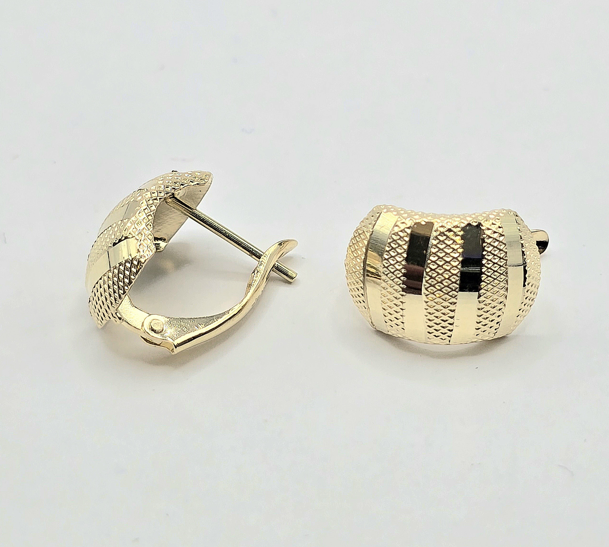 עגילי זהב 14 קראט חריטות לייזר קולקציה חדשה RCM2