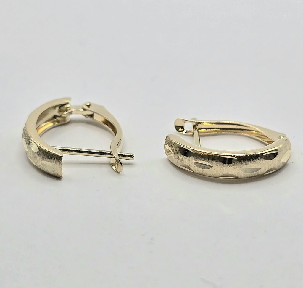 עגילי זהב 14 קראט חריטות לייזר קולקציה חדשה RCM9