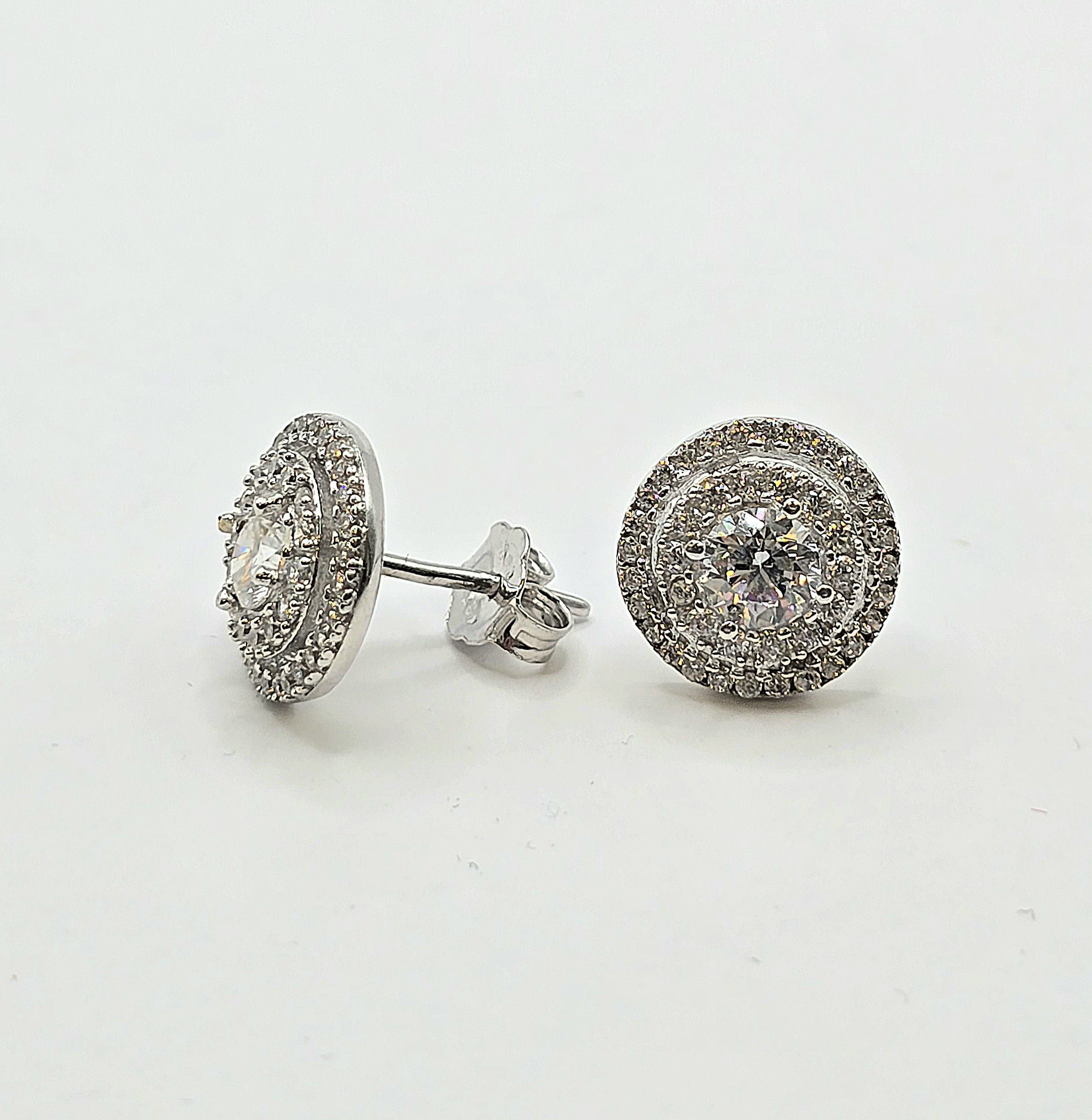 עגילי זהב לבן 14 קראט צמודים משובצים קולקציה חדשה gebh110