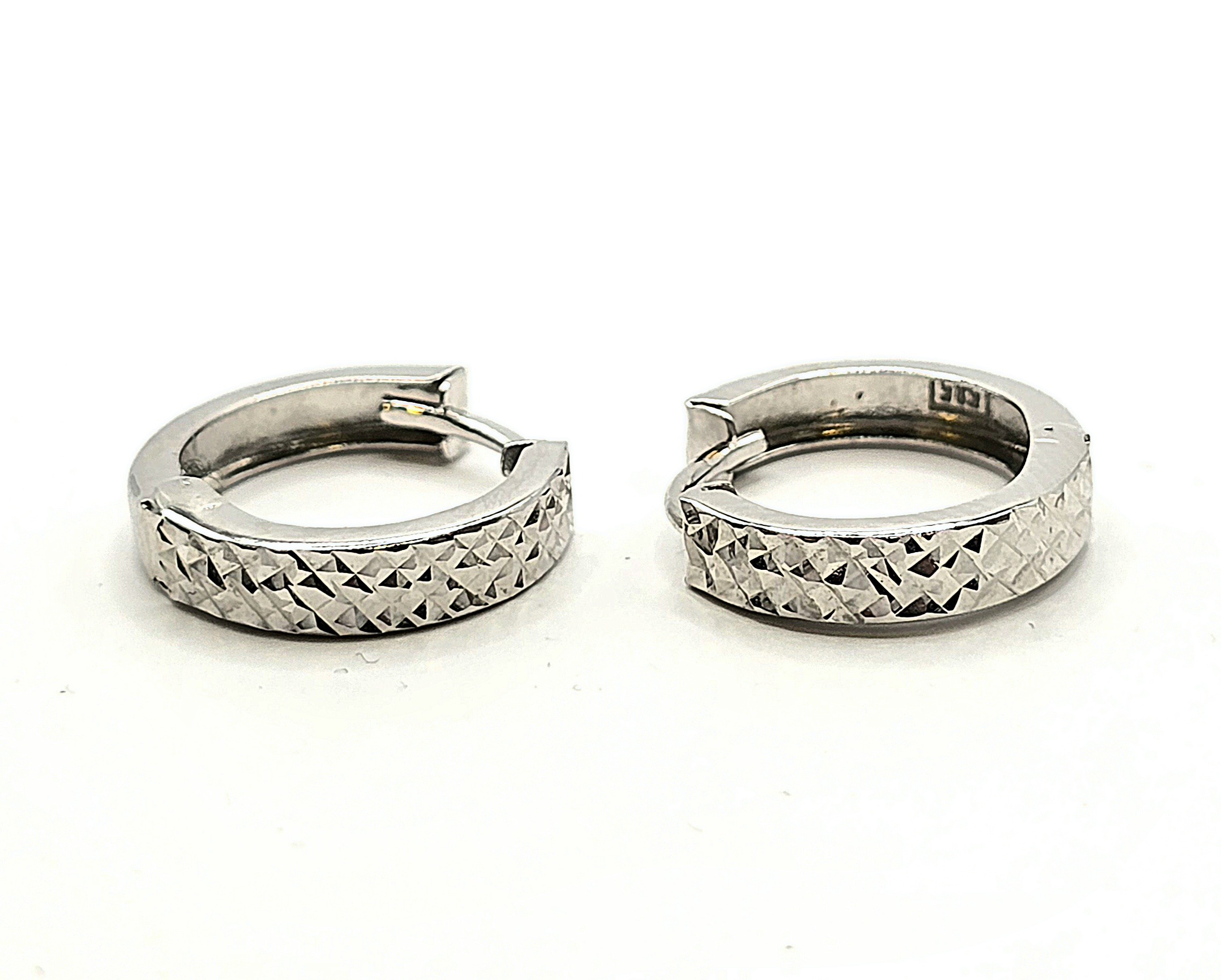 עגילי זהב לבן 14 קראט קולקציה חדשה PPZ9