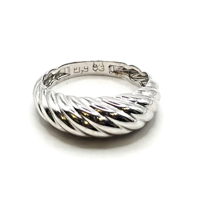 טבעת זהב 14 קראט קולקציה חדשה LOVE104