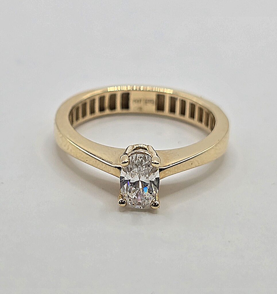 טבעת זהב 14 קראט סוליטר עדינה קולקציה חדשה LOVE19