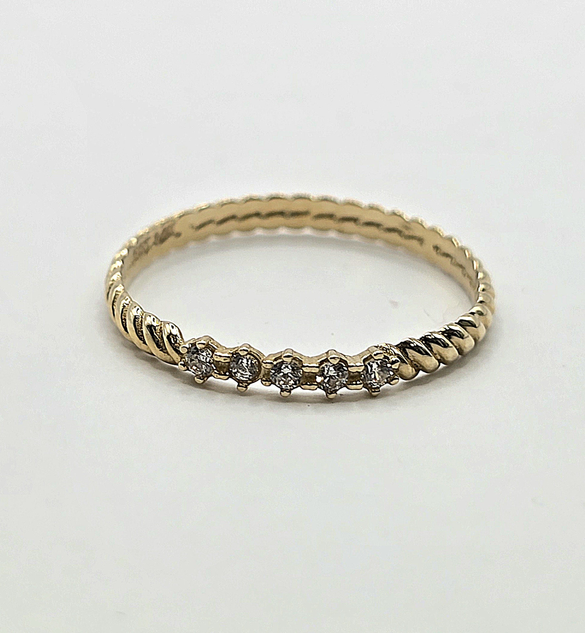 טבעת זהב 14 קראט מסולסלת קולקציה חדשה LOVE118