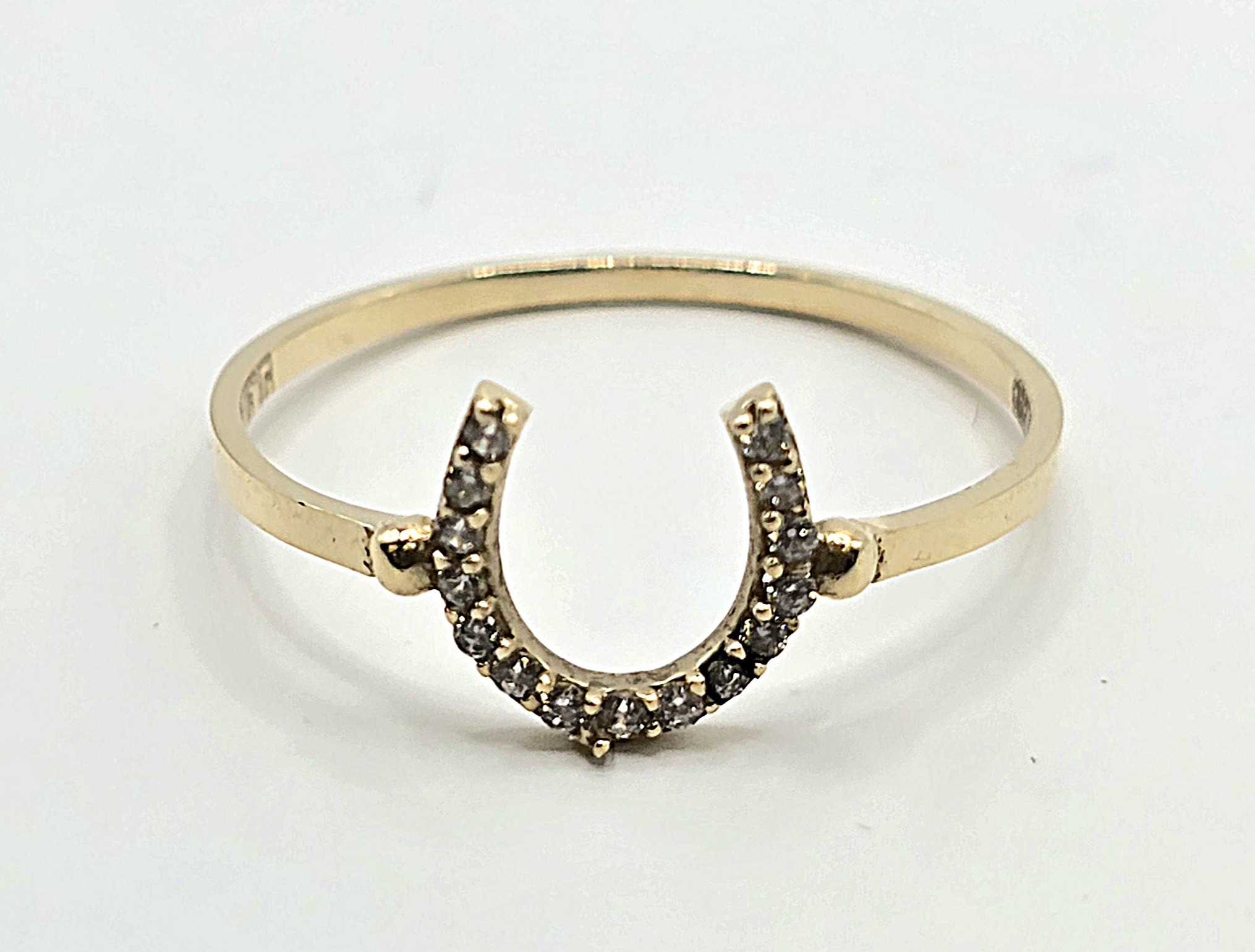 טבעת זהב 14 קראט חצי מעגל קולקציה חדשה LOVE113