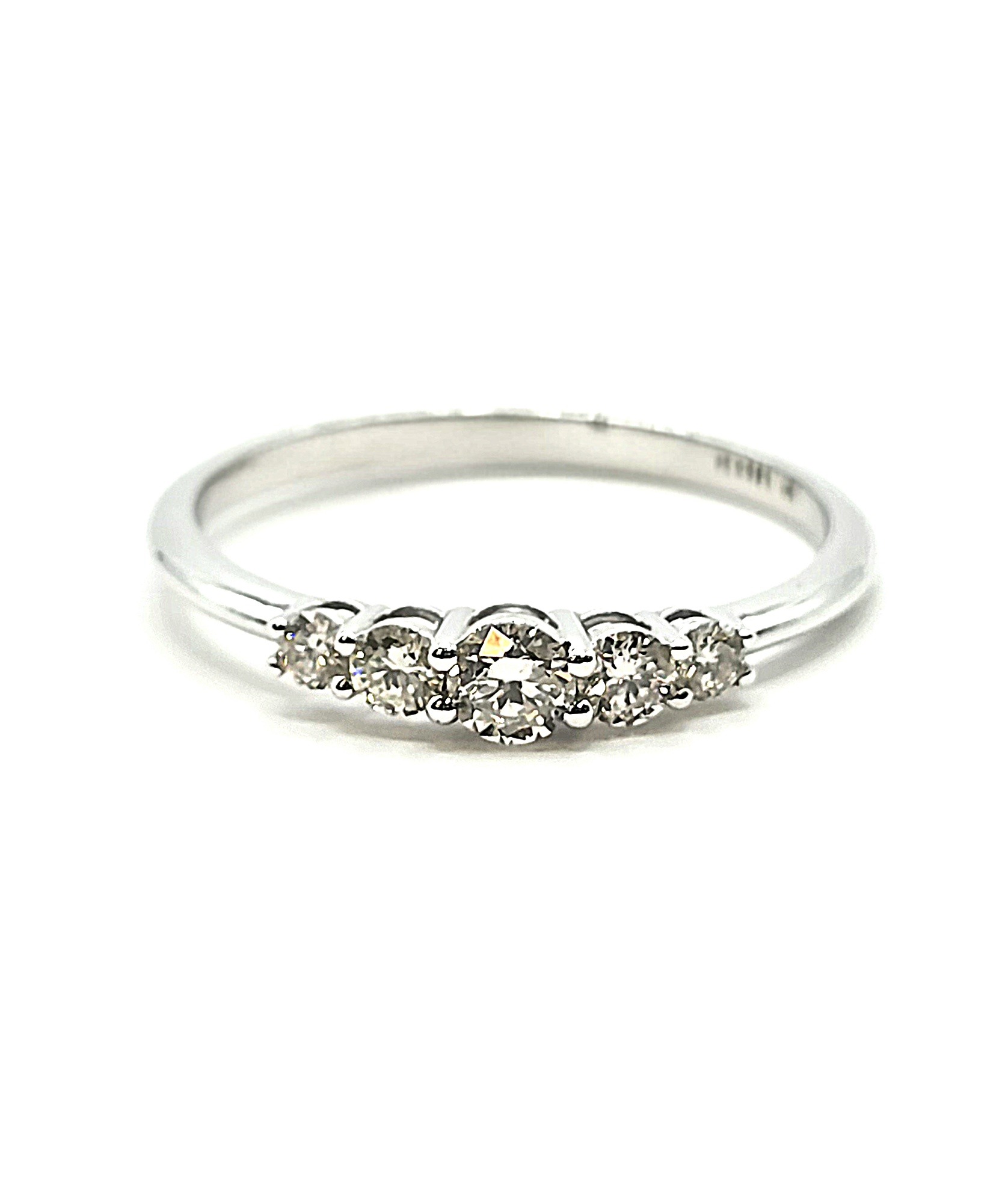 טבעת זהב 14 קראט משובצת 0.38 קראט יהלומים טבעיים TEz32