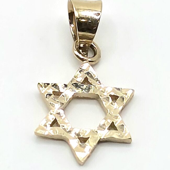 תליון זהב 14 קראט צורת כוכב בשילוב לייזר קולקציה חדשה tbh713
